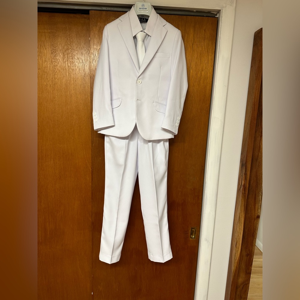 Boys white 5pc suit